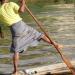 Birmanie - Lac Inle : Inthas ramant à la verticale