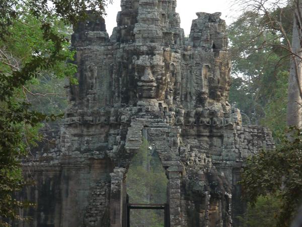 Cambodge - Angkor : Porte d'Angkor Thom