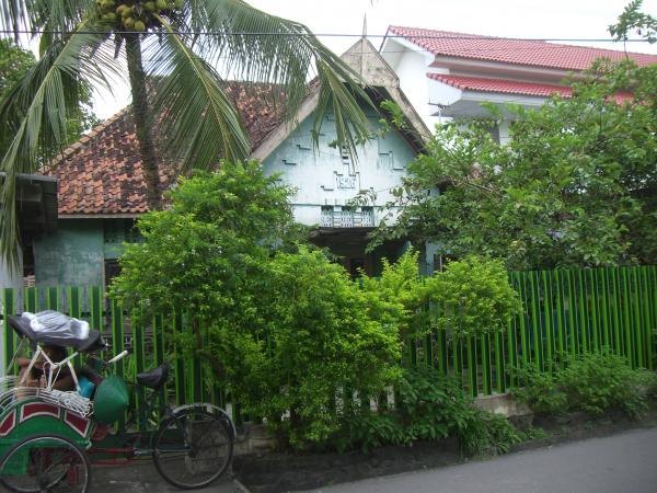 Java - Yogyakarta : Vieille maison datant de 1926 dans Sosro