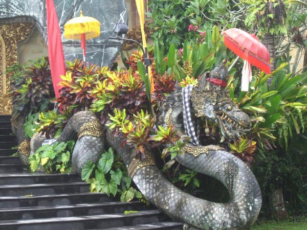 Bali - Ubud : Entrée du pavillon principal du musée Antonio Blanco