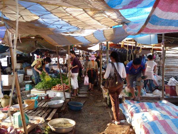 Laos - Vientiane : Talat Sao