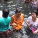 Bali - Pura Tirta Empul : L'eau était froide...